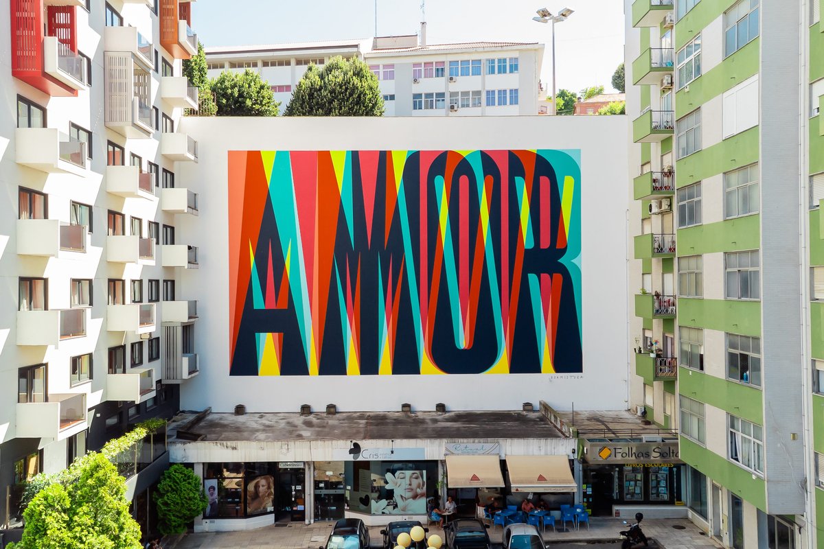 Mural de arte urbana “Amor” na Covilhã