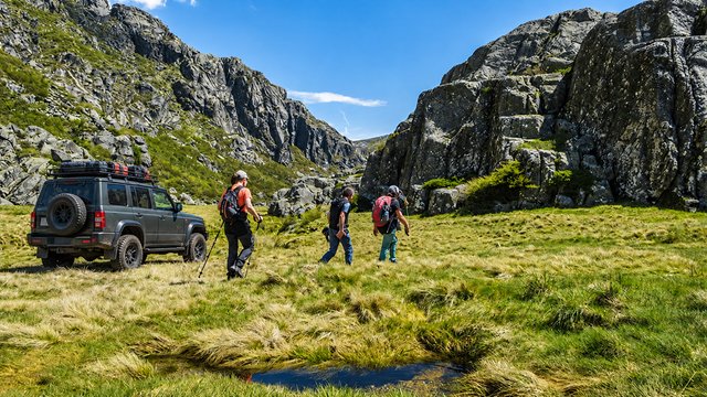 Caminhada e todo-o-terreno na Serra da Estrela